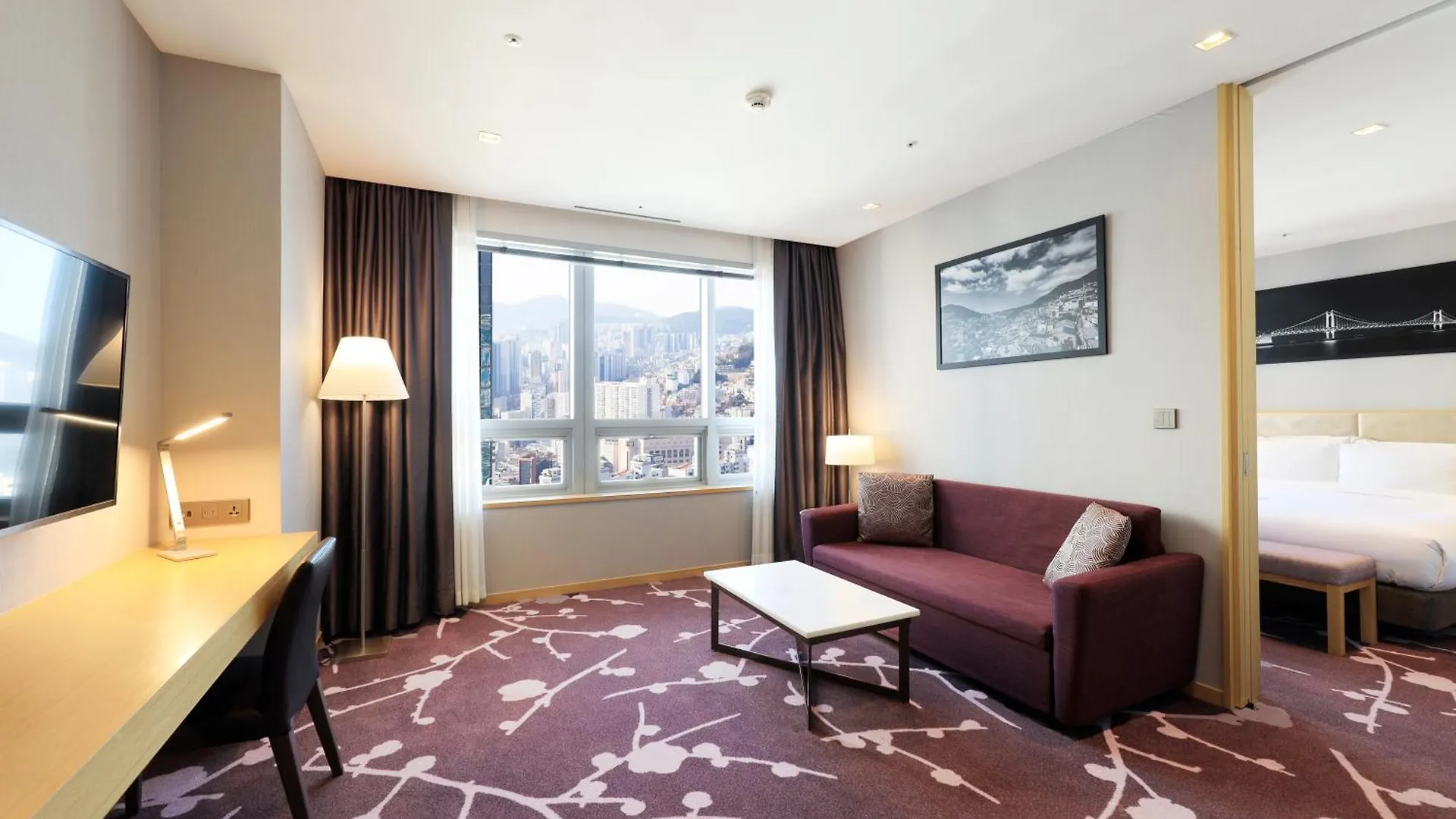 Avani Central Busan 4*,